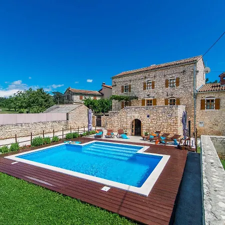 Gorgeous Holiday With Pool In *
